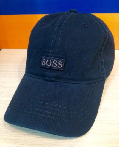 Лот: 6395967. Фото: 1. Бейсболка Hugo Boss (1). Головные уборы