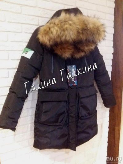 Лот: 8496227. Фото: 1. Парка ( пуховик) с капюшоном черный... Верхняя одежда