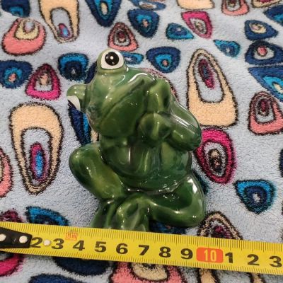 Лот: 14763785. Фото: 1. Фигурка фарфоровая лягушки. Фигурки, статуэтки