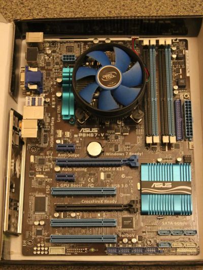 Лот: 4637086. Фото: 1. MB Asus P8H67-V (LGA 1155). Материнские платы