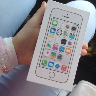 Лот: 5946795. Фото: 1. IPhone 5s Gold Новый. Смартфоны