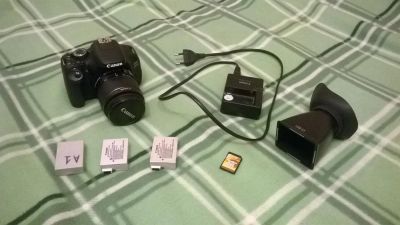 Лот: 8323676. Фото: 1. Canon EOS 600D. Цифровые зеркальные