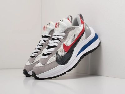Лот: 17355445. Фото: 1. Кроссовки Sacai x Nike Vapor Waffle... Кеды, кроссовки, слипоны