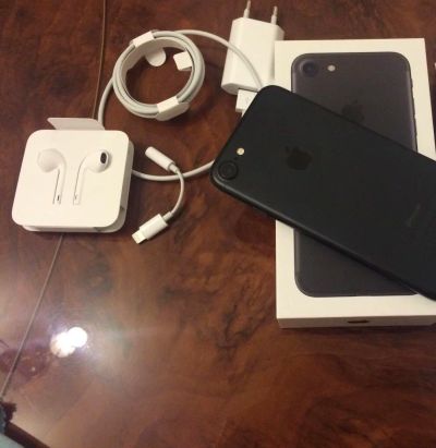 Лот: 9529150. Фото: 1. Apple iPhone 7 32gb black, обмен... Смартфоны