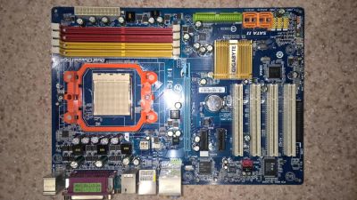 Лот: 6850038. Фото: 1. Неисправная мат. плата Gigabyte... Материнские платы