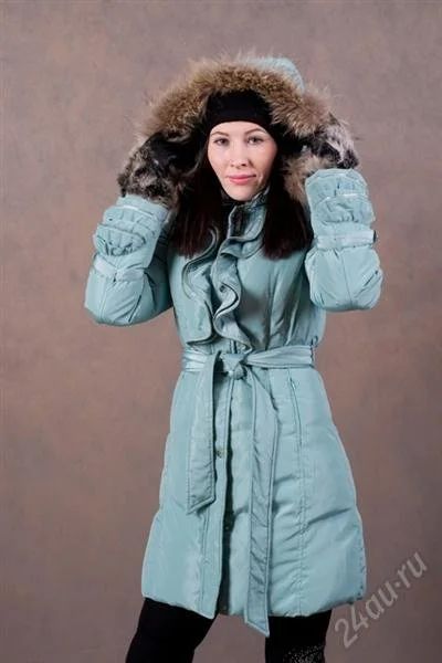 Лот: 1340360. Фото: 1. Пуховик TRUSSARDI в подарок второй... Верхняя одежда