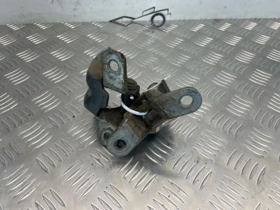 Лот: 21703068. Фото: 1. кронштейн двери Kia Sportage KM. Кузов