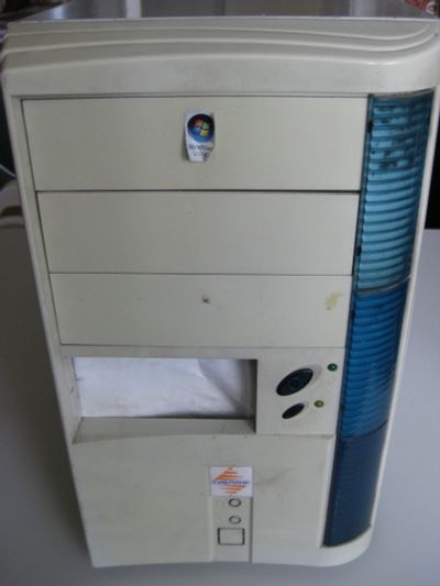 Лот: 18120356. Фото: 1. Системный блок Celeron 1000... Компьютеры в сборе