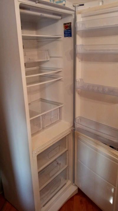 Лот: 14463522. Фото: 1. Холодильник Indesit ba 18fnf. Холодильники, морозильные камеры