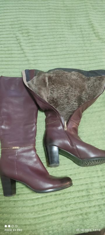 Лот: 25896272. Фото: 1. Сапоги зимние 41 размер. Сапоги