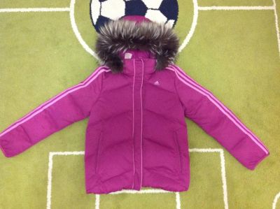 Лот: 4823040. Фото: 1. Пуховик Adidas на рост 152-160. Верхняя одежда