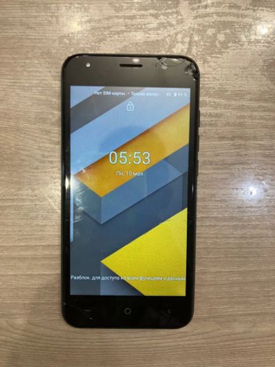 Лот: 19315850. Фото: 1. Смартфон BQ 5031G Fun 8 ГБ. Смартфоны