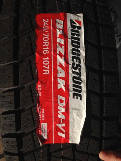Лот: 6260097. Фото: 1. Bridgestone Blizzak DM-V1. Шины