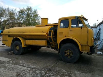 Лот: 11580312. Фото: 1. Продам МАЗ 500 Топливозаправщик... Грузовики, автобусы, спецтехника