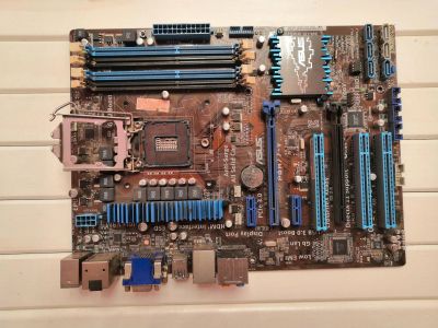 Лот: 15483037. Фото: 1. Asus P8H77-V LGA1155. Материнские платы