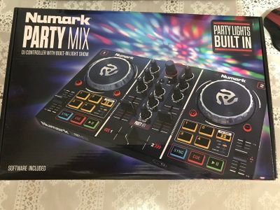 Лот: 13501575. Фото: 1. Продам контроллер numark party... DJ-оборудование