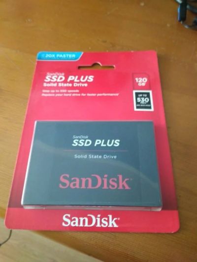Лот: 11927220. Фото: 1. Новый SSD накопитель sandisk ssd... SSD-накопители