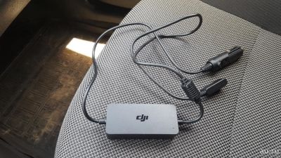 Лот: 9847452. Фото: 1. Автомобильное зарядное dji mavic... Квадрокоптеры