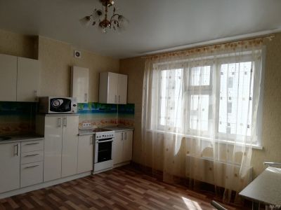 Лот: 13669670. Фото: 1. Сдам 3х-комнатную Октябрьский... Квартиры, студии