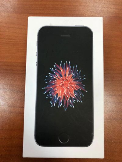 Лот: 11488100. Фото: 1. Iphone SE 16Gb. Смартфоны