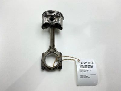 Лот: 23320640. Фото: 1. Поршень с шатуном Mitsubishi Colt... Двигатель и элементы двигателя