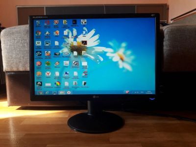 Лот: 8182129. Фото: 1. монитор LG Flatron w2234s диагональ... ЖК-мониторы