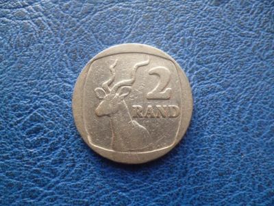 Лот: 11298821. Фото: 1. 2 ранда 1990 года ЮАР!Оригинал... Африка