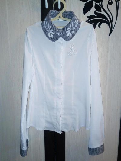 Лот: 9476861. Фото: 1. Блузка (блуза) для девочки. Школьная форма