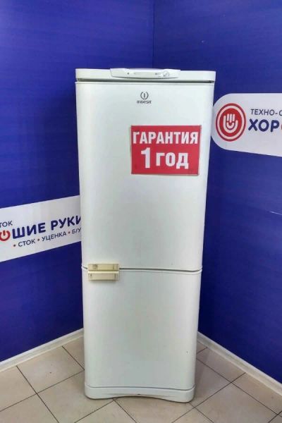 Лот: 16221059. Фото: 1. Холодильник indesit c132g.016... Холодильники, морозильные камеры