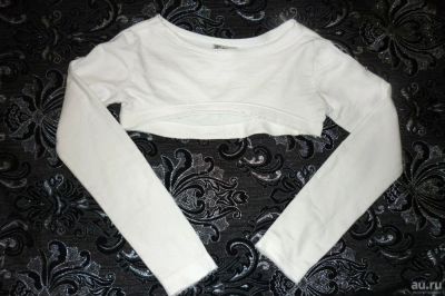 Лот: 8250315. Фото: 1. Необычная белая кофта Stradivarius. Свитеры, толстовки, худи