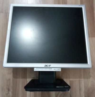 Лот: 14765171. Фото: 1. Монитор Acer 17" (не рабочий). ЖК-мониторы