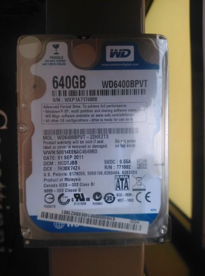 Лот: 14217270. Фото: 1. Жесткий диск WD6400BPVT 640GB. Жёсткие диски (HDD)