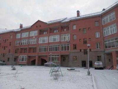 Лот: 3711500. Фото: 1. Продам 4 комн. Академгородок 22. Квартиры, студии