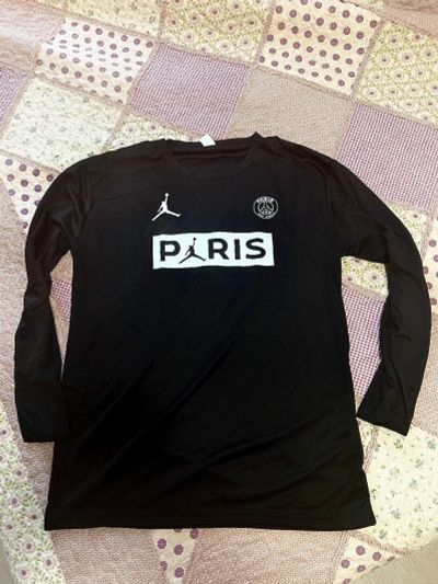 Лот: 25712830. Фото: 1. Рашгард Nike 48-50 размер, новый. Другое (спортивная одежда)