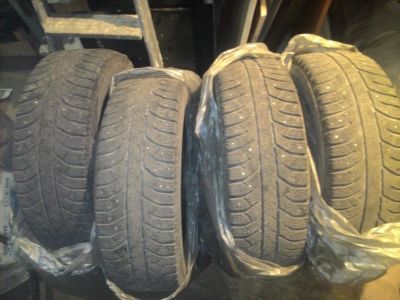 Лот: 10434497. Фото: 1. Колеса Bridgestone Ice Cruiser... Шины