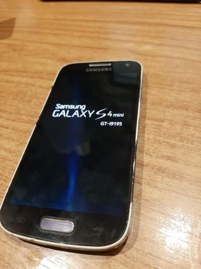 Лот: 17216907. Фото: 1. Samsung Galaxy s4 mini GT-9195... Смартфоны