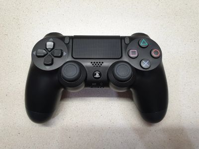 Лот: 16945243. Фото: 1. Sony DualShock 4 CUH-ZCT2E беспроводной... Аксессуары для игровых приставок, консолей, геймпады