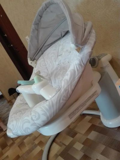 Лот: 11423367. Фото: 1. Укачивающий центр Graco. Электронная... Ходунки, прыгунки, качели