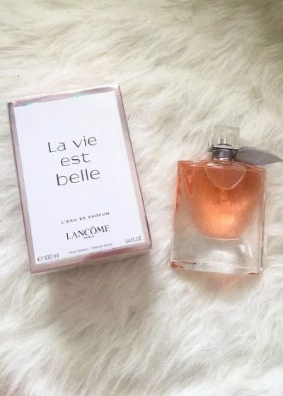 Лот: 16673760. Фото: 1. Духи lancome la vie est belle. Женская парфюмерия
