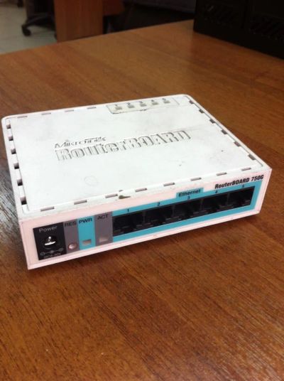 Лот: 6150220. Фото: 1. Маршрутизатор Mikrotik RouterBOARD... Маршрутизаторы (роутеры)
