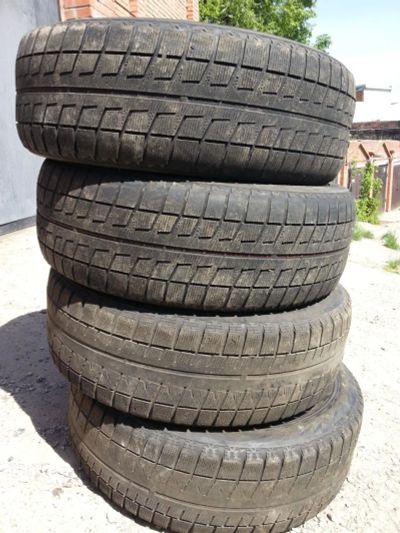 Лот: 9788121. Фото: 1. 4 шины Bridgestone Blizzak Revo... Шины