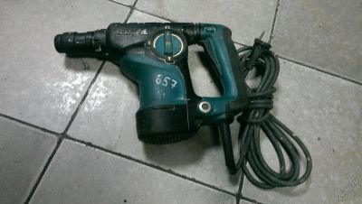 Лот: 5722196. Фото: 1. Продам перфоратор Makita HR2811FT... Электроинструмент