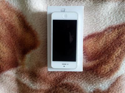 Лот: 5866268. Фото: 1. ipone5 16gb. Смартфоны