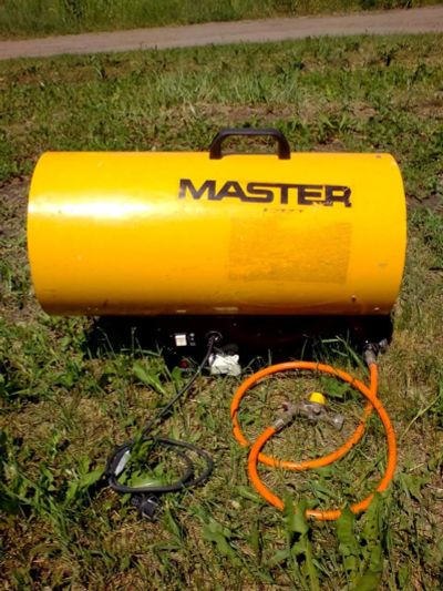 Лот: 12621165. Фото: 1. Пушка тепловая газовая master. Обогреватели промышленные, тепловые пушки