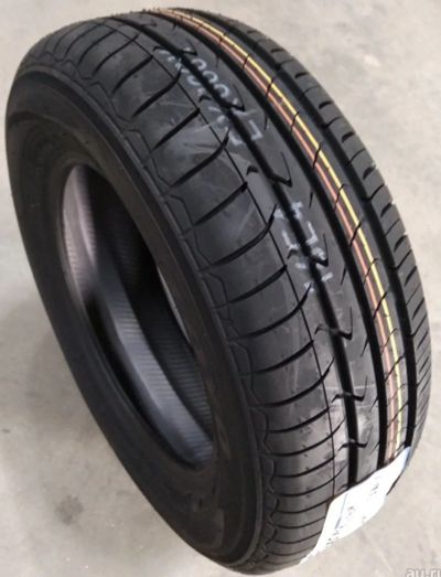 Лот: 11333952. Фото: 1. Toyo Tranpath mpZ 205/70/15. Шины
