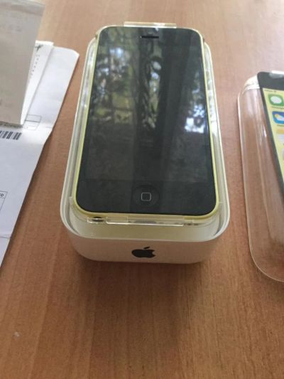 Лот: 6245900. Фото: 1. Apple iPhone 5c 16 gb идеальное... Смартфоны
