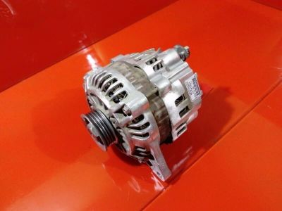 Лот: 10915203. Фото: 1. Генератор Nissan. Двигатель и элементы двигателя