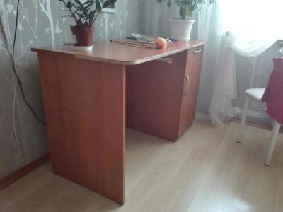 Лот: 9820919. Фото: 1. Стол. Другое (мебель)