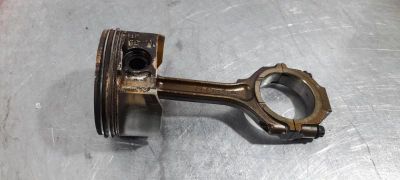 Лот: 18282810. Фото: 1. Поршень с шатуном Nissan Teana... Двигатель и элементы двигателя