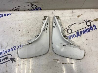 Лот: 21713297. Фото: 1. брызговики Mazda Demio DW3W. Двигатель и элементы двигателя
